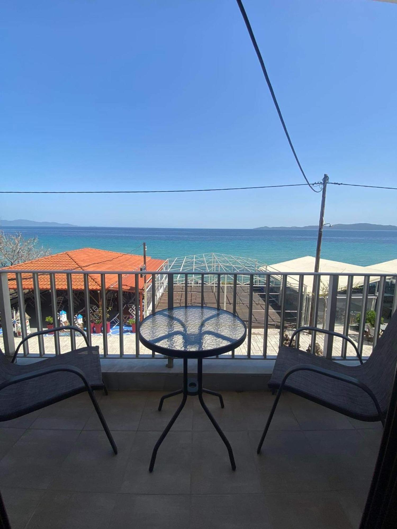 Diolkos Apartement Nea Roda Cameră foto