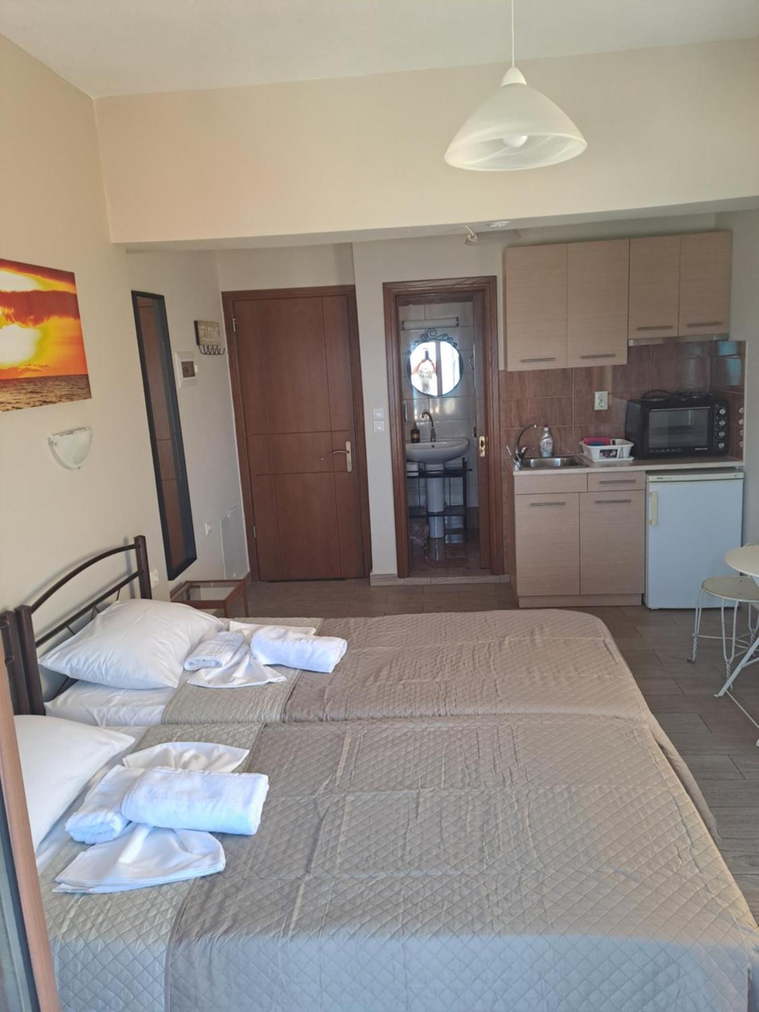 Diolkos Apartement Nea Roda Cameră foto
