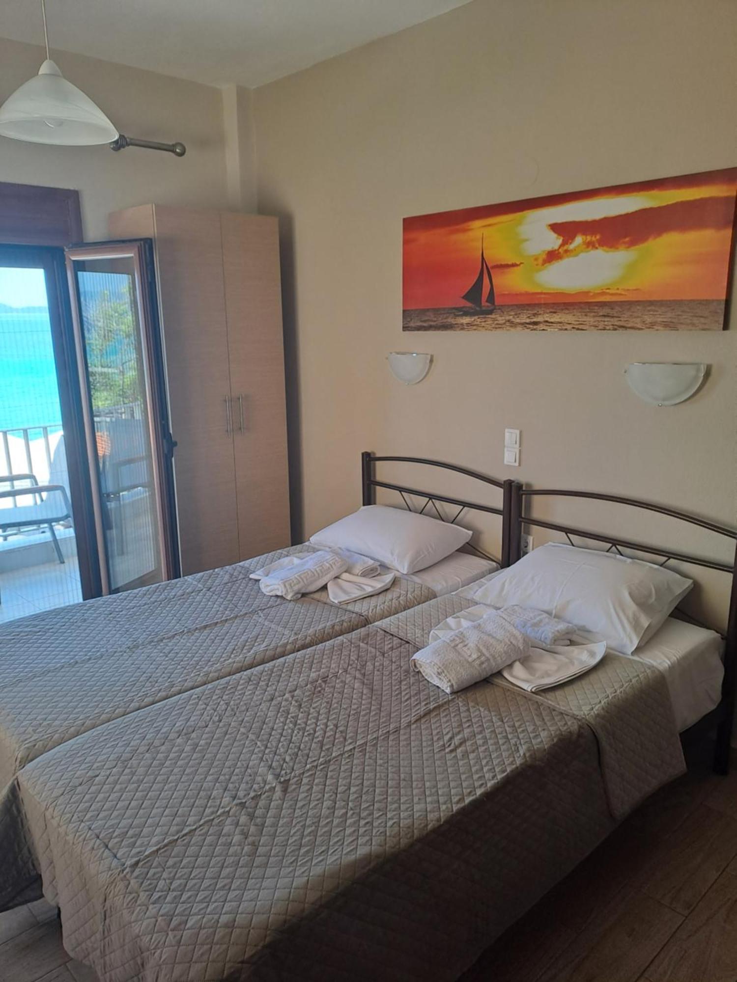 Diolkos Apartement Nea Roda Cameră foto