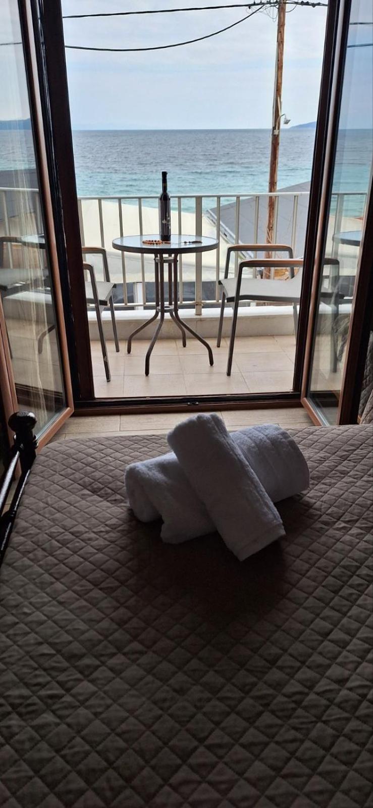 Diolkos Apartement Nea Roda Cameră foto