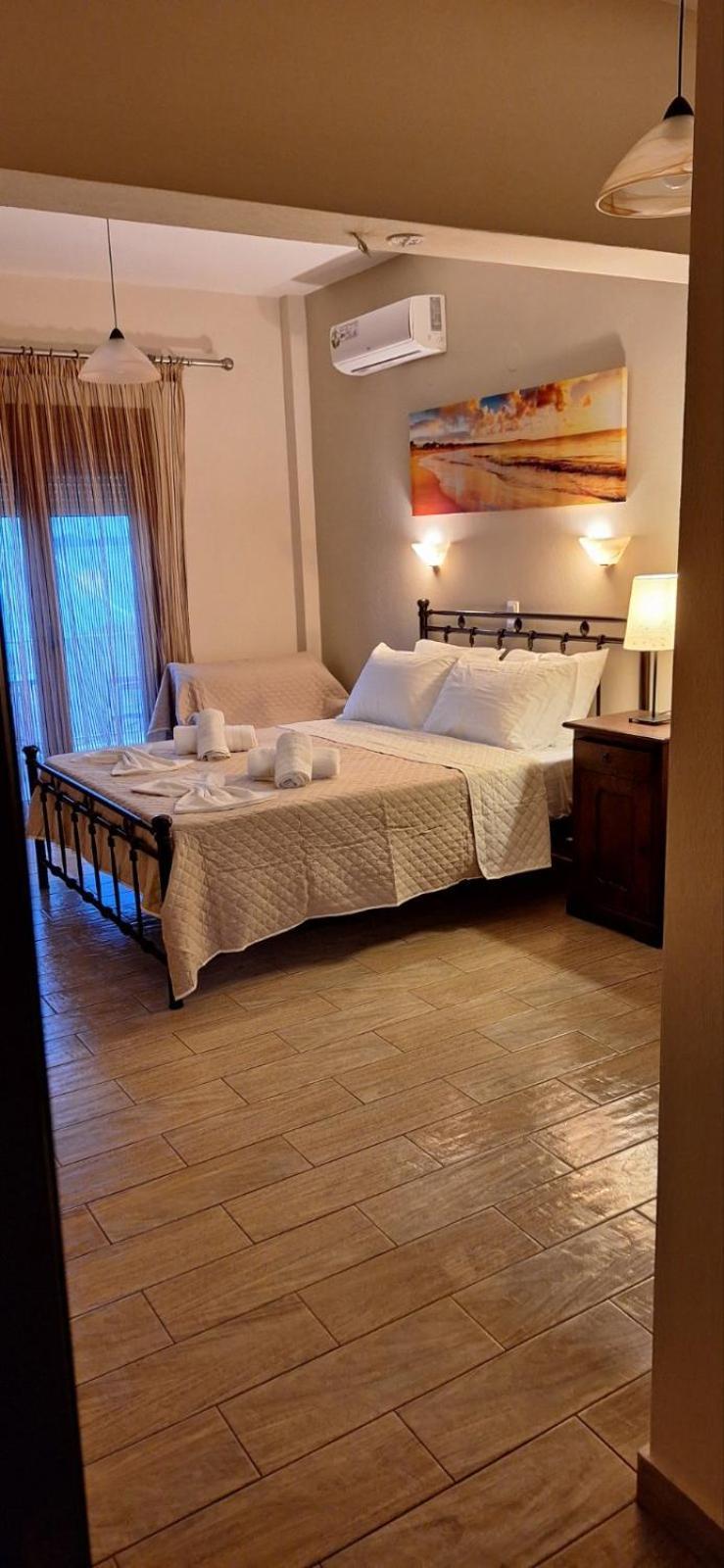 Diolkos Apartement Nea Roda Exterior foto